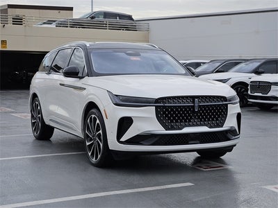 2024 Lincoln Nautilus Black Label