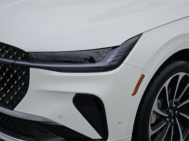 2024 Lincoln Nautilus Black Label