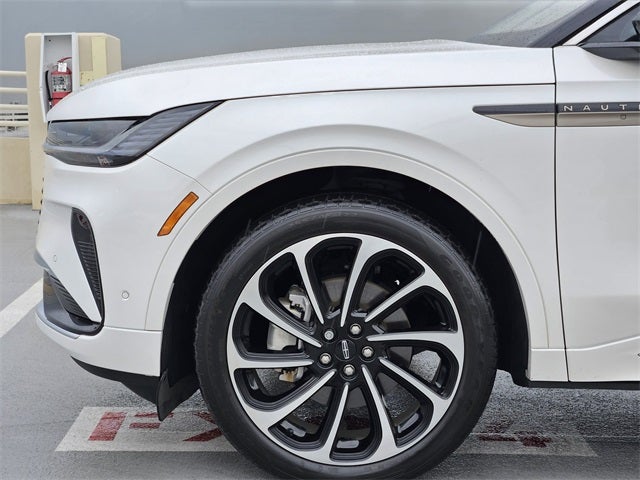 2024 Lincoln Nautilus Black Label