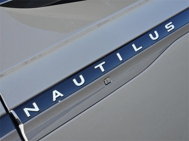 2024 Lincoln Nautilus Black Label