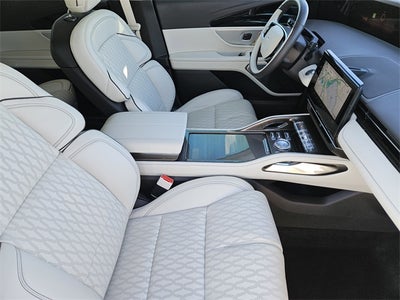 2024 Lincoln Nautilus Black Label