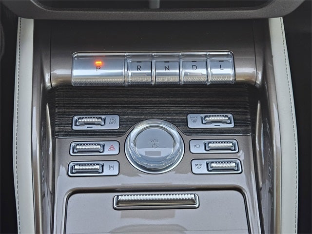 2024 Lincoln Nautilus Black Label