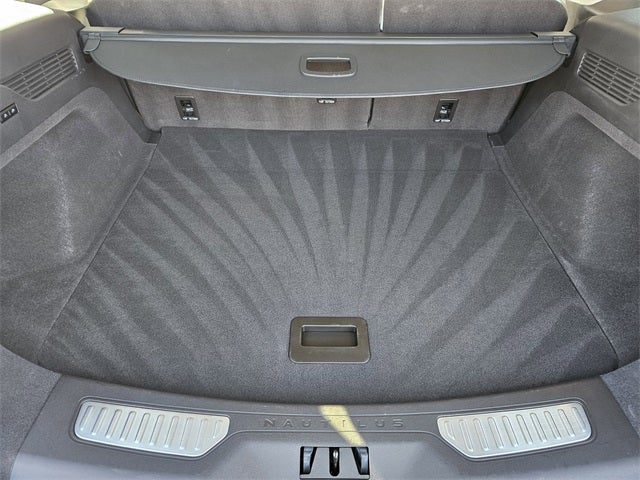 2024 Lincoln Nautilus Black Label