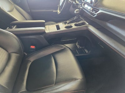 2022 Toyota Sienna XSE 7 Passenger