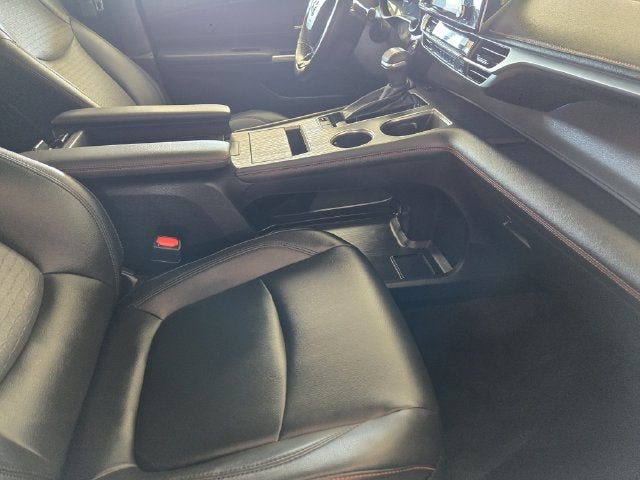 2022 Toyota Sienna XSE 7 Passenger