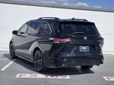 2022 Toyota Sienna XSE 7 Passenger