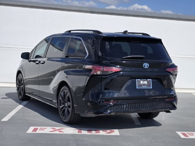 2022 Toyota Sienna XSE 7 Passenger