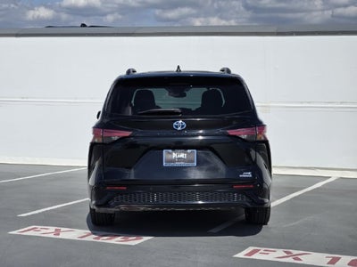 2022 Toyota Sienna XSE 7 Passenger