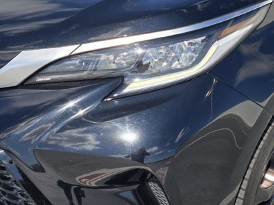 2022 Toyota Sienna XSE 7 Passenger