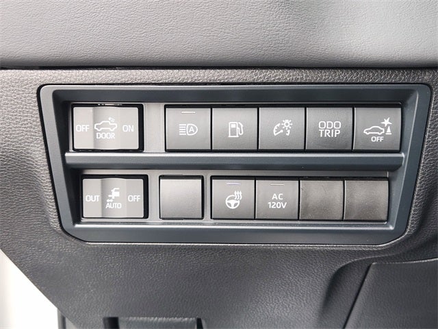 2025 Toyota Tundra Hybrid Platinum