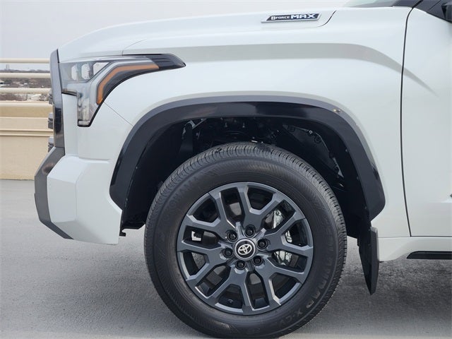 2025 Toyota Tundra Hybrid Platinum