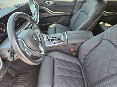 2024 BMW X7 xDrive40i