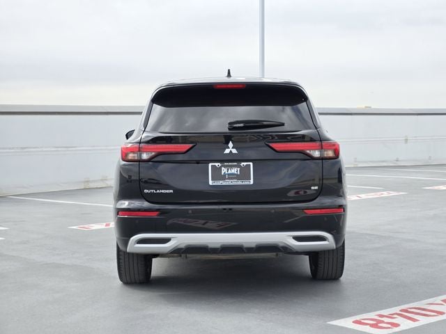 2023 Mitsubishi Outlander SE