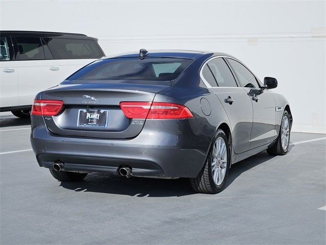 2019 Jaguar XE 25t Premium