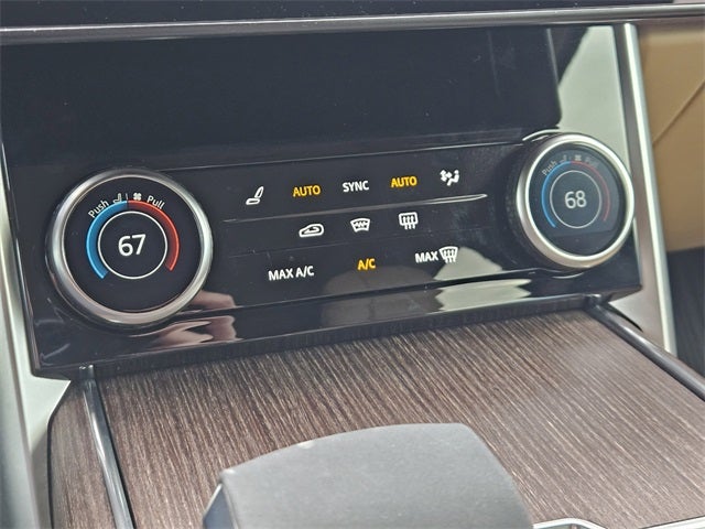 2023 Land Rover Range Rover SE