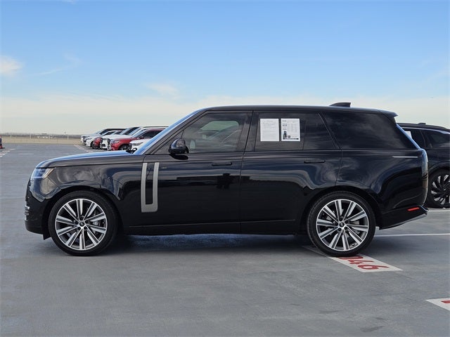 2023 Land Rover Range Rover SE