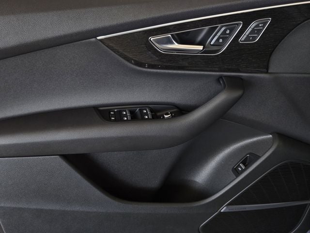 2021 Audi Q7 45 Premium Plus quattro