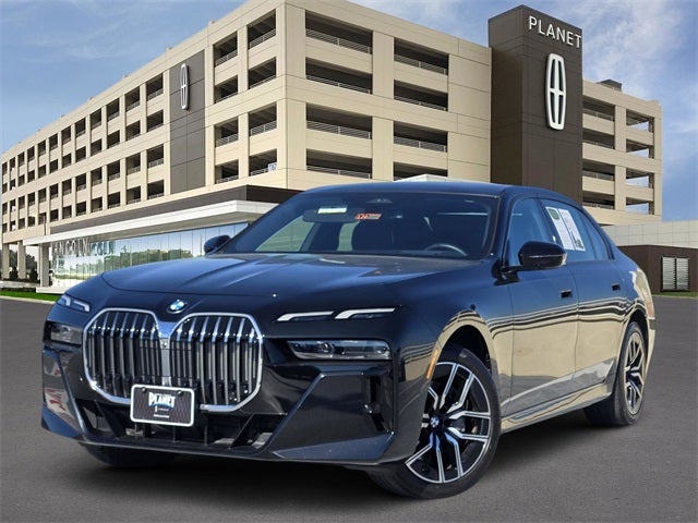2024 BMW 7 Series 740i