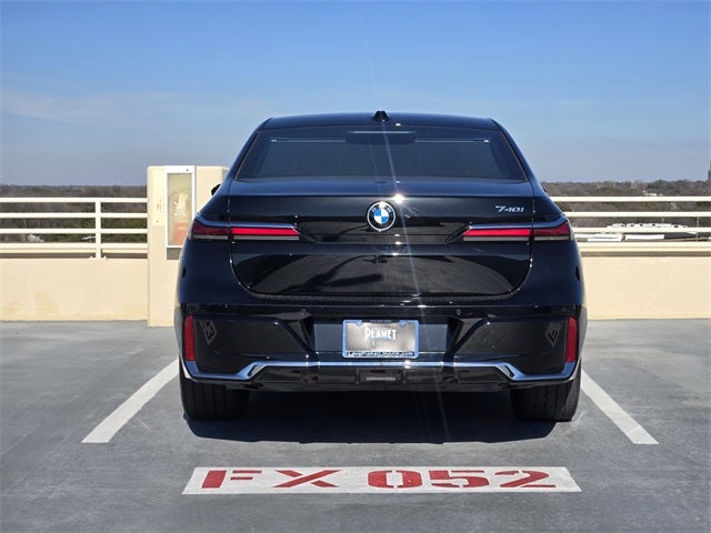 2024 BMW 7 Series 740i