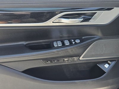 2019 BMW 7 Series 740i