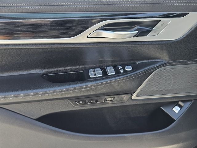 2019 BMW 7 Series 740i