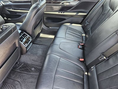 2019 BMW 7 Series 740i