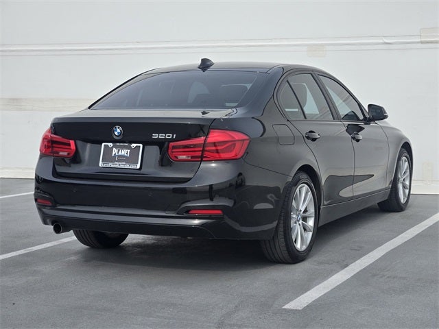 2017 BMW 3 Series 320i