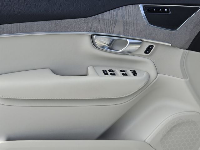 2025 Volvo XC90 Plug-In Hybrid T8 Plus 7 Passenger