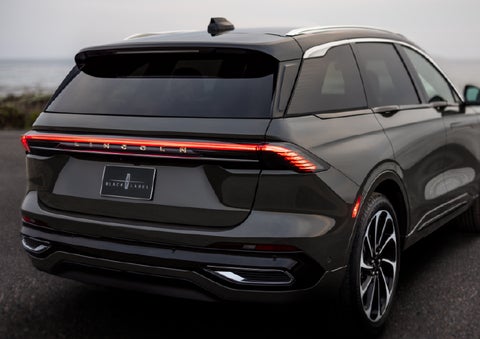 The rear of a 2025 Lincoln Black Label Nautilus® SUV displays full LED rear lighting. | Planet Lincoln Love Field in Dallas TX