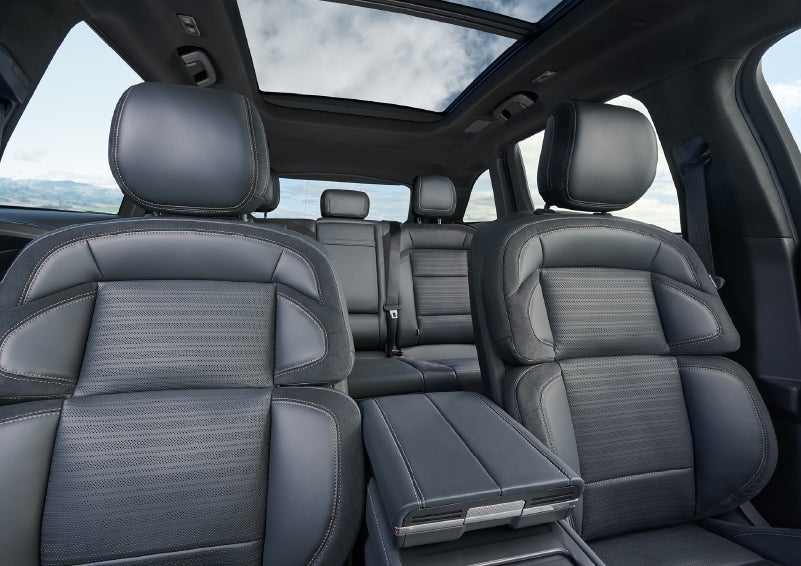 The spacious second row and available panoramic Vista Roof® is shown. | Planet Lincoln Love Field in Dallas TX