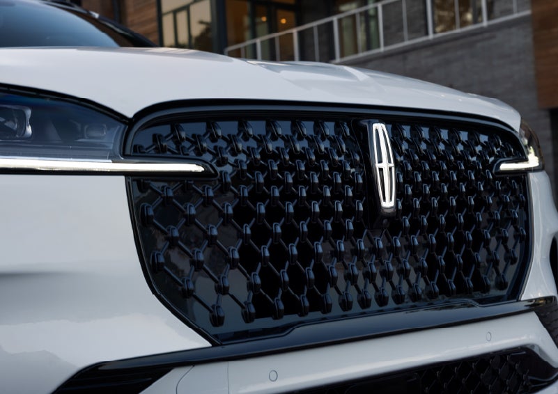 The front grille of a 2026 Lincoln Aviator® SUV is shown. | Planet Lincoln Love Field in Dallas TX